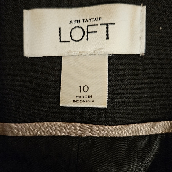 Ann Taylor Loft Women's Black Asymmetrical Zipper Jacket Size 10 - Picture 4 of 5